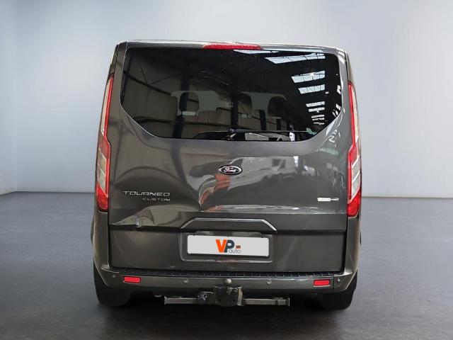 Ford Tourneo image 1