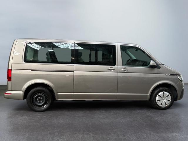 Volkswagen Caravelle image 6