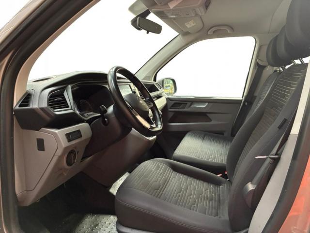 Volkswagen Caravelle image 7