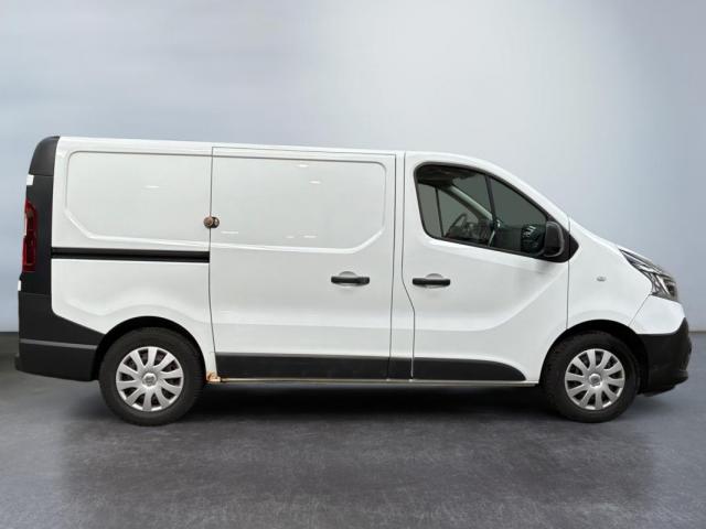 Renault Trafic image 8