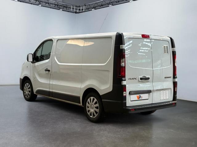 Renault Trafic image 8