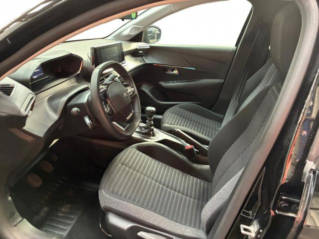 Peugeot 208 image 4