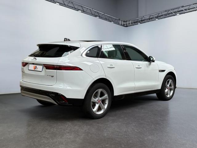 Jaguar F-Pace image 2