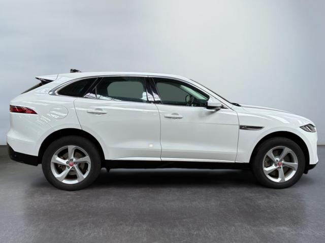 Jaguar F-Pace image 8