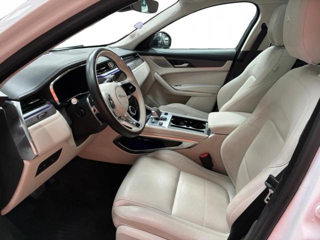 Jaguar F-Pace image 3
