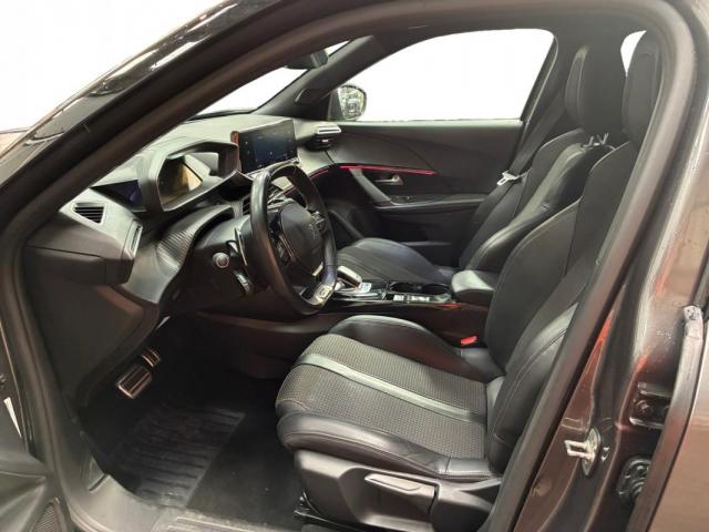 Peugeot 2008 image 7