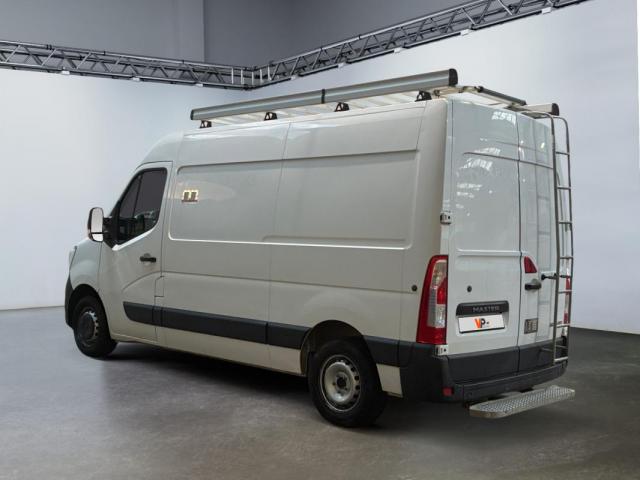 Renault Master image 1