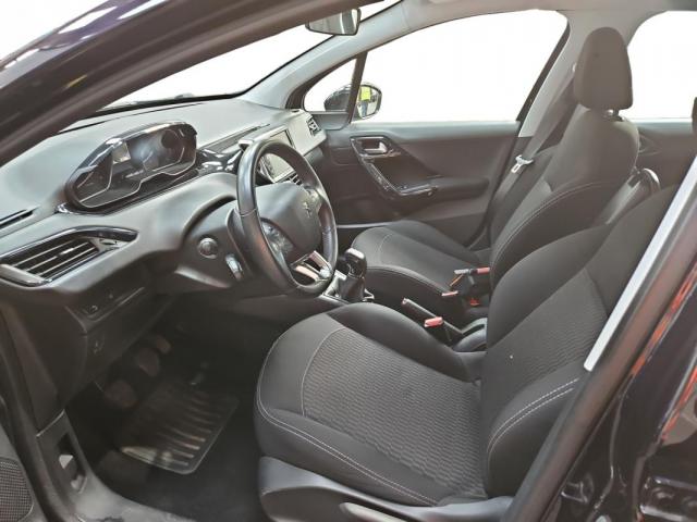 Peugeot 208 image 4