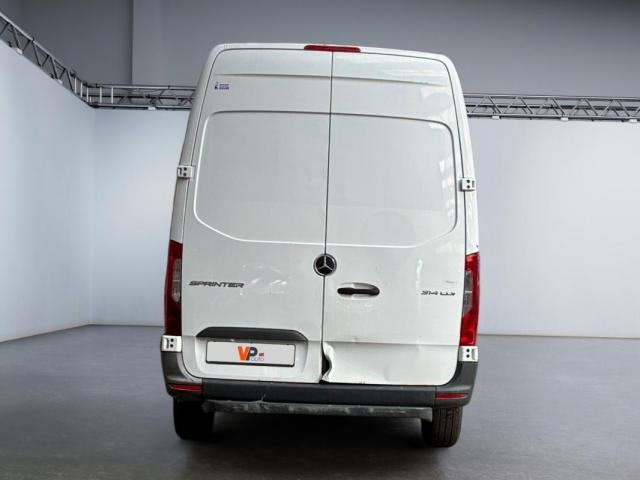 Mercedes Benz Sprinter image 7