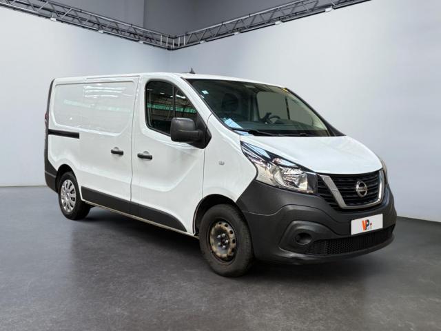 Nissan Nv300 image 7