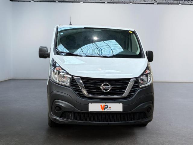 Nissan Nv300 image 5