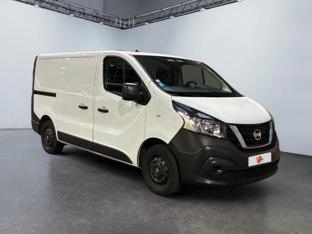 Nissan Nv300 image 6