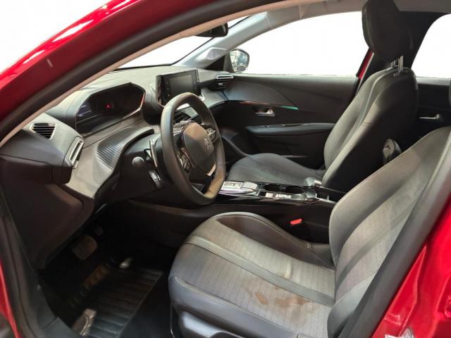 Peugeot 208 image 2