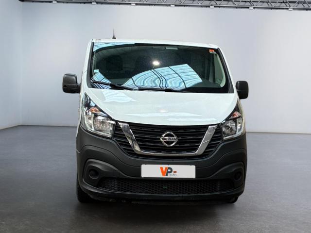 Nissan Nv300 image 4