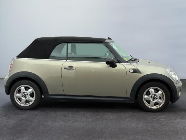 Mini Cabrio image 6