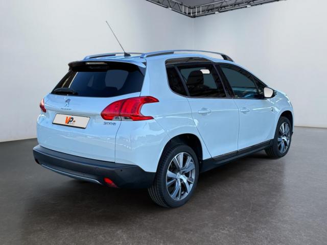 Peugeot 2008 image 3