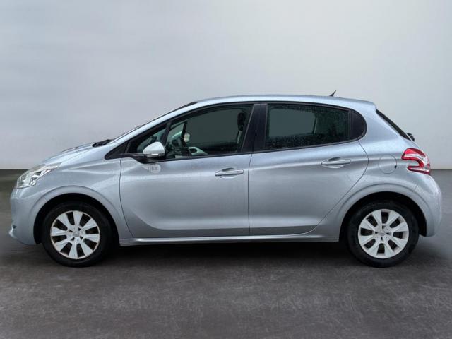 Peugeot 208 image 4
