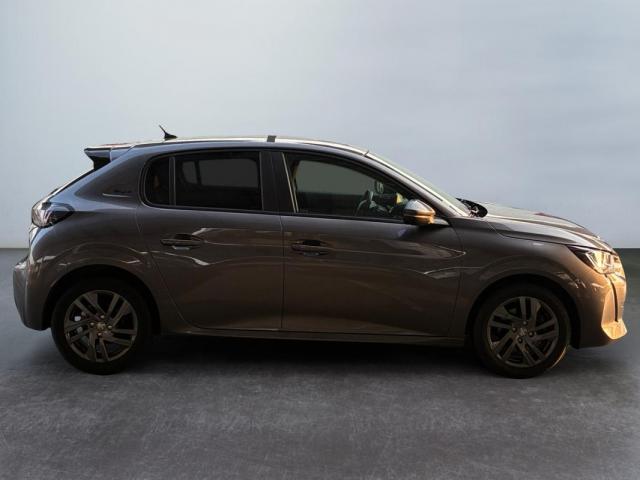 Peugeot 208 image 1