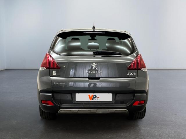 Peugeot 3008 Hybrid4 image 5