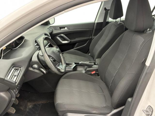Peugeot 308 image 6