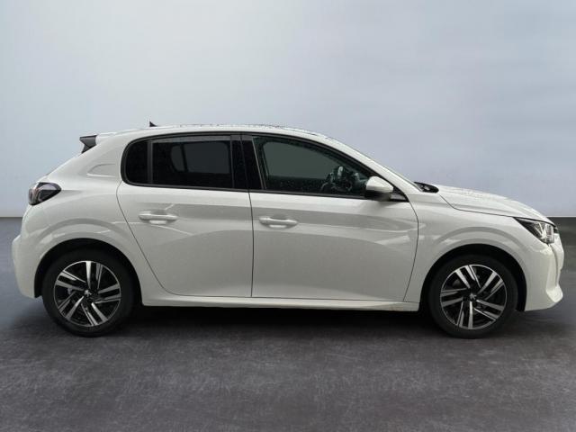 Peugeot 208 image 6