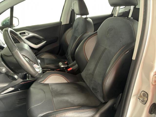 Peugeot 2008 image 7