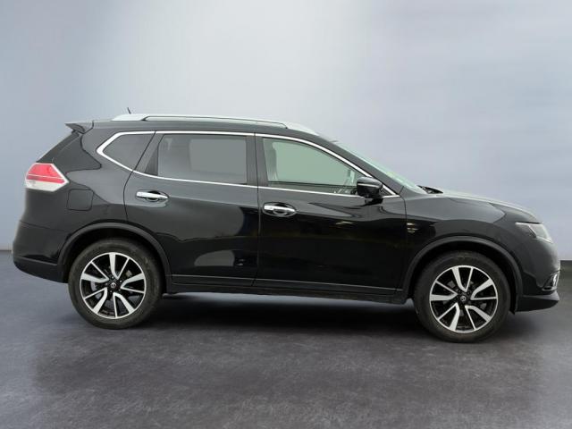 Nissan X-Trail image 2