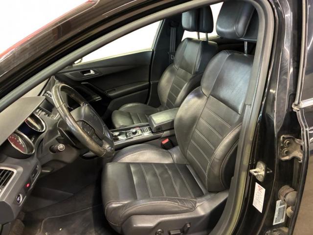 Peugeot 508 Hybrid4 image 8