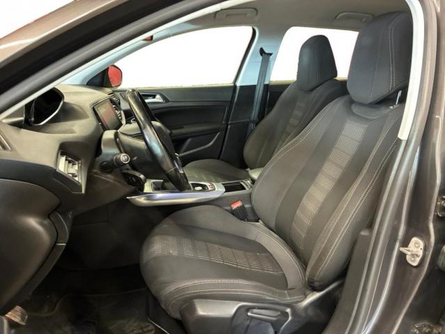 Peugeot 308 image 8