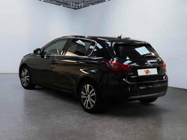 Peugeot 308 image 2