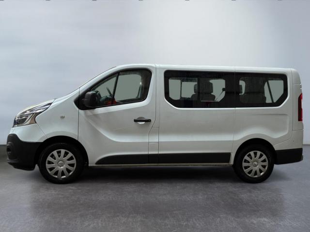 Renault Trafic image 2
