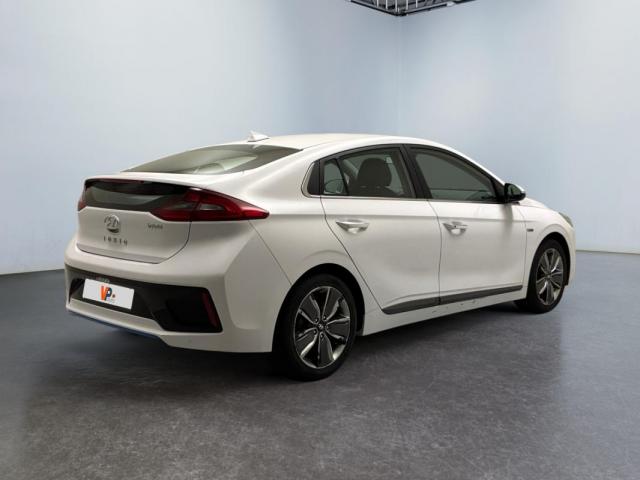 Hyundai Ioniq image 3
