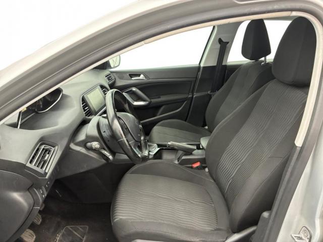 Peugeot 308 image 6