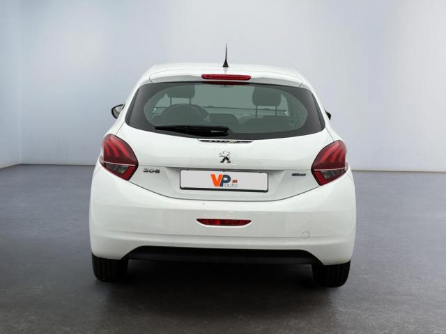 Peugeot 208 image 2