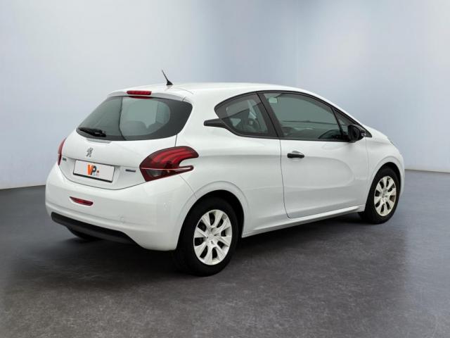 Peugeot 208 image 4
