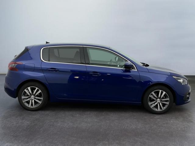 Peugeot 308 image 2