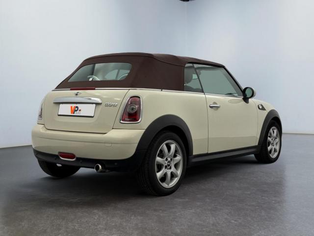 Mini Cabrio image 3