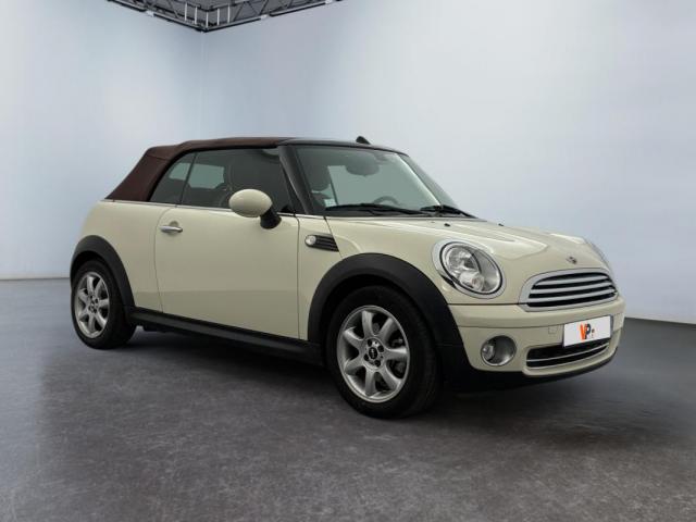 Mini Cabrio image 5