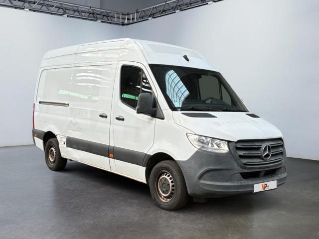 Mercedes Benz Sprinter image 7