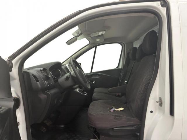Renault Trafic image 1
