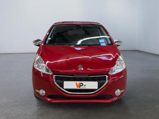Peugeot 208 image 1