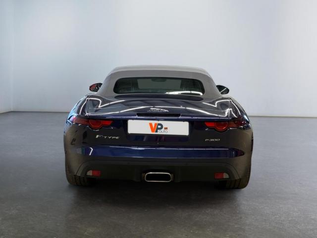 Jaguar F-Type image 3