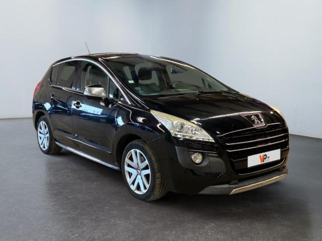 Peugeot 3008 Hybrid4 image 2