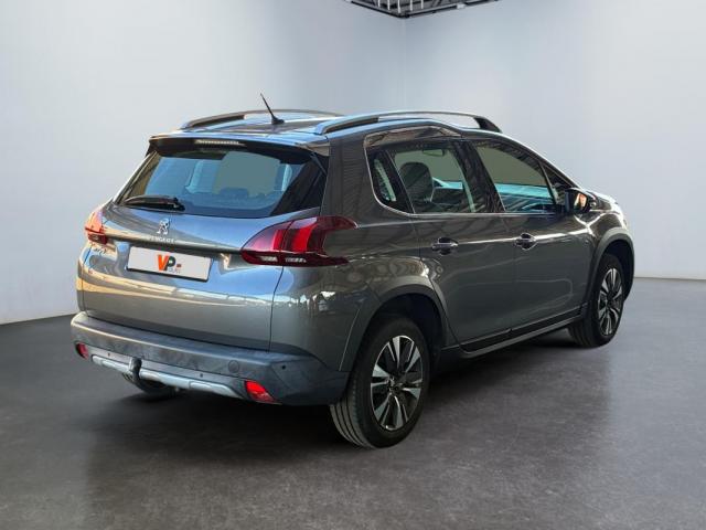 Peugeot 2008 image 1