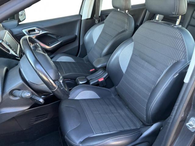 Peugeot 2008 image 6