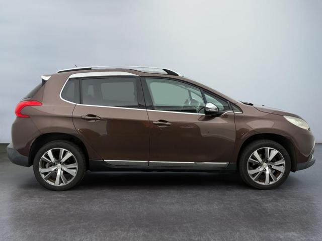 Peugeot 2008 image 3