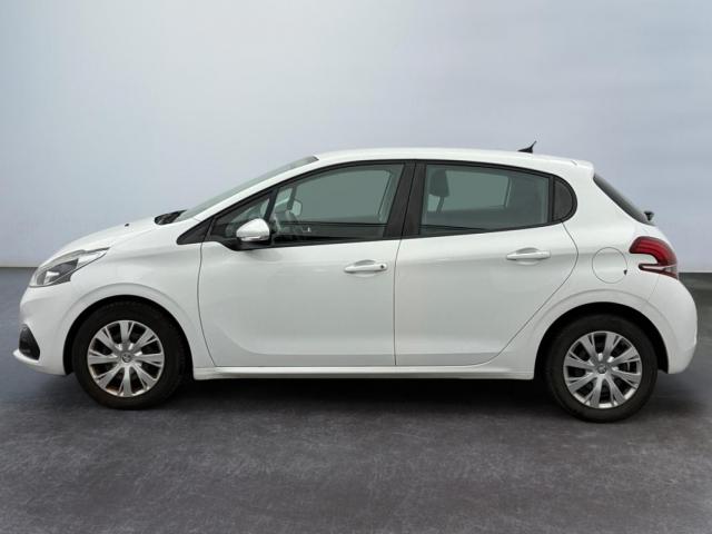 Peugeot 208 image 3
