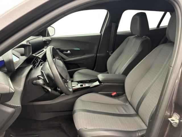 Peugeot 2008 image 2