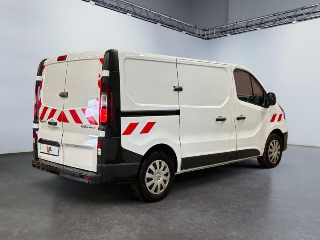 Renault Trafic image 3