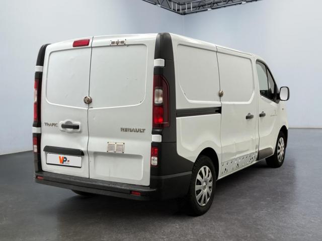 Renault Trafic image 2
